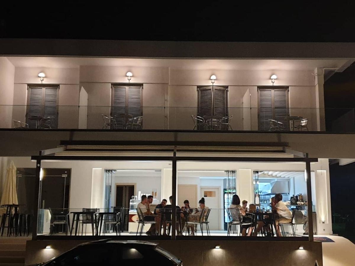 Angelo Cafe Hotel Tolón Dış mekan fotoğraf